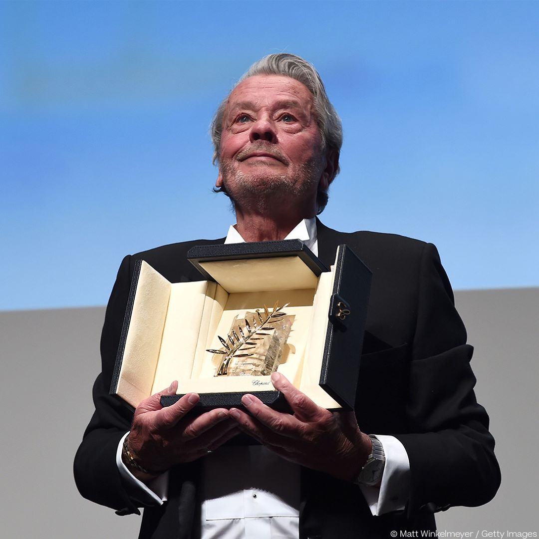 Легендарный актер Ален Делон попал в реанимацию: что произошло