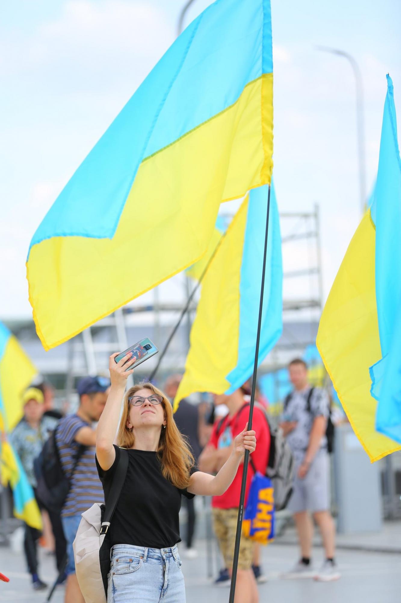 Сборная Украины вернулась домой: яркие фото и видео из &quot;Борисполя&quot;