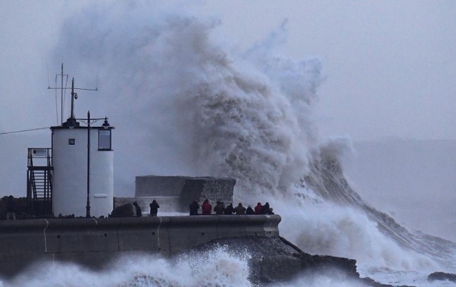 Ураган Елеонор продовжує завдавати шкоди Європі
