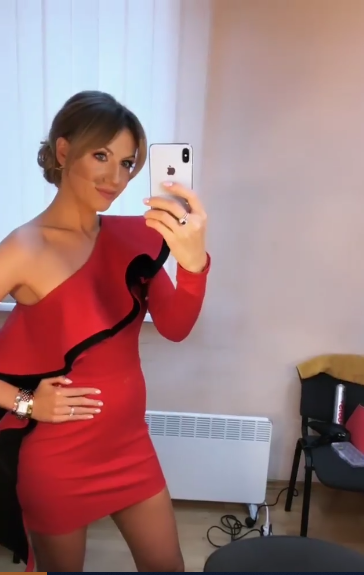 "Для драматургии": Леся Никитюк "засветила" округлившийся животик