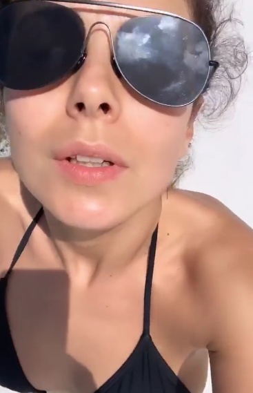 Настя Каменських вирушила з Потапом в Туреччину і засвітила пляжні фото