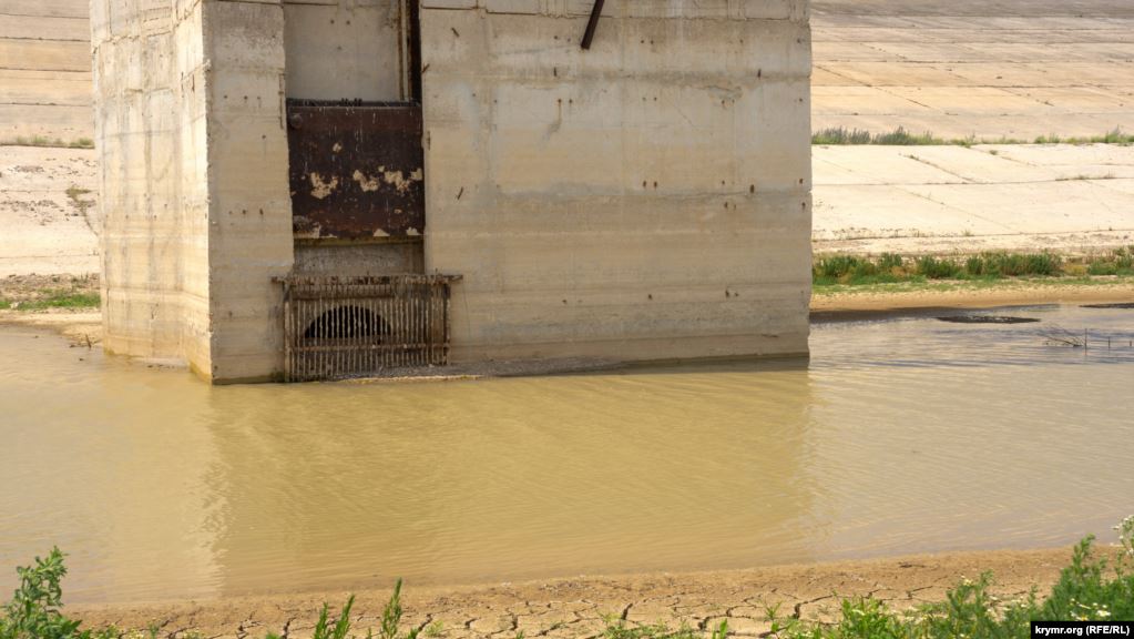 Колись була вода: з'явилися моторошні фото екологічної катастрофи в Криму