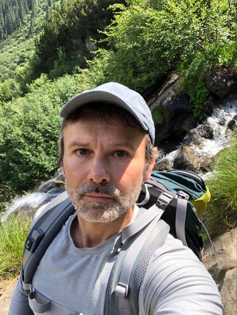 Вакарчук показал, чем занимается после выхода из Рады: яркие фото