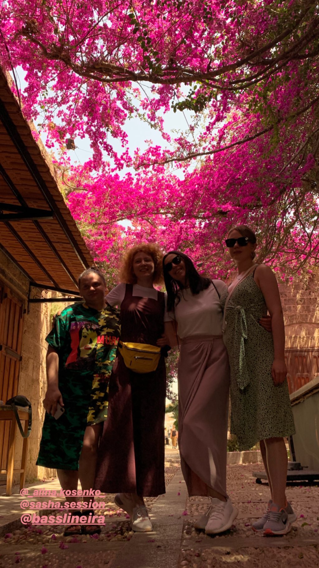 Джамала в Ливане удивила неожиданной импровизацией с уличным музыкантом (видео)