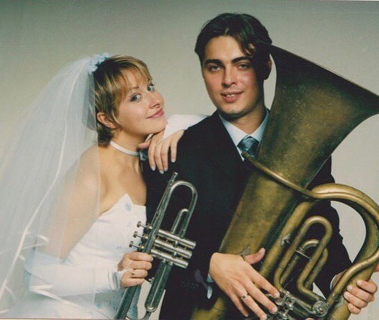 Звезда &quot;Квартала 95&quot; вышла замуж 17 лет назад: в сеть попали фото