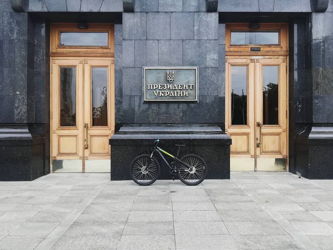 Подивіться, щоб не вкрали: Ляшко на велосипеді &quot;підірвав&quot; мережу