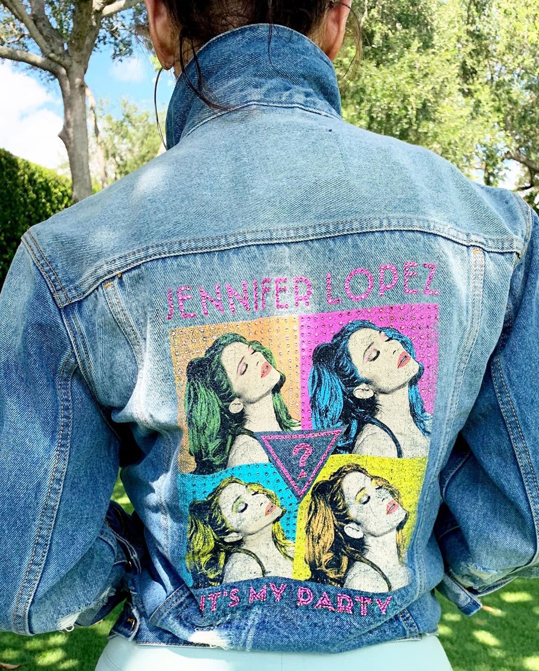 Нестареющая Барби: 49-летняя Дженнифер Лопес покоряет сеть молодым внешним видом