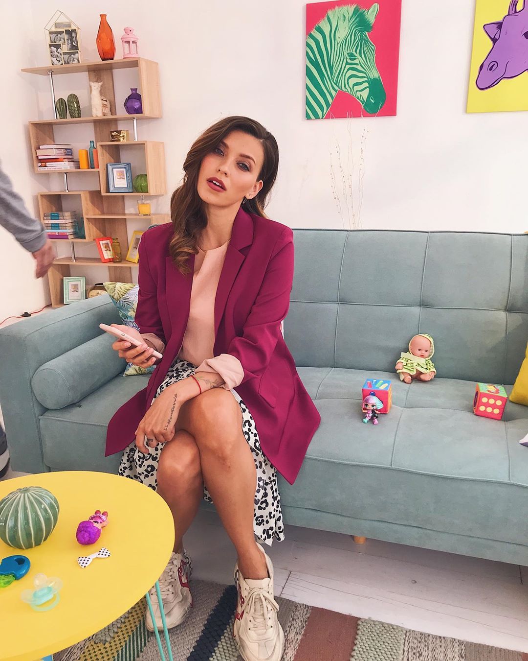 Деловая Регина Тодоренко в ярком образе вызвала споры в сети