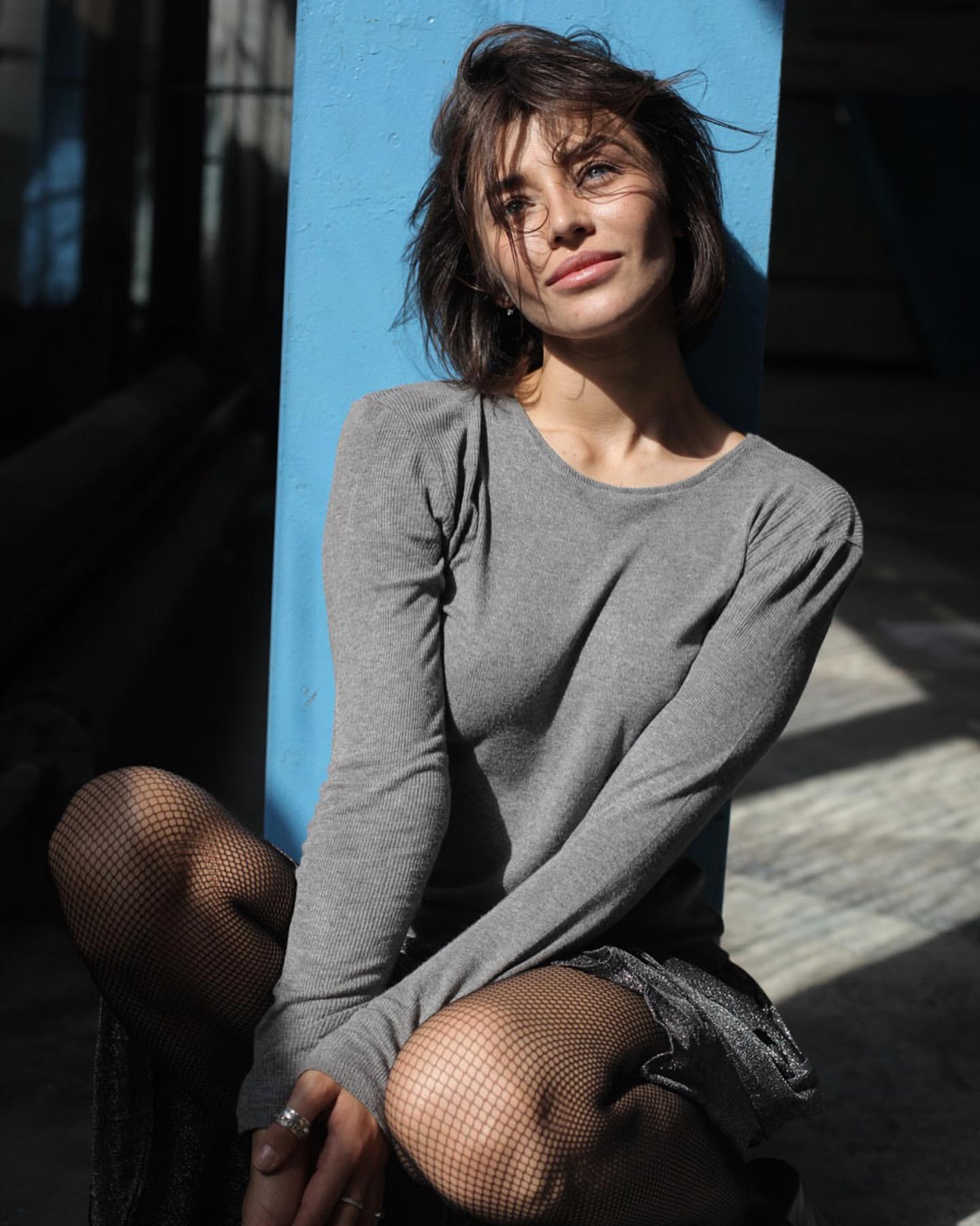 Лялечка! Зірка &quot;Орла і Решки&quot; звабила образі в сітчастих панчохах