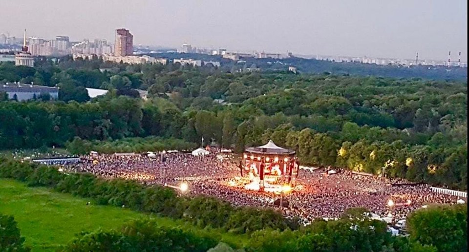 Завжди хотіли поставити в рамки: Вакарчук присвятив пісню кримським татарам (відео)