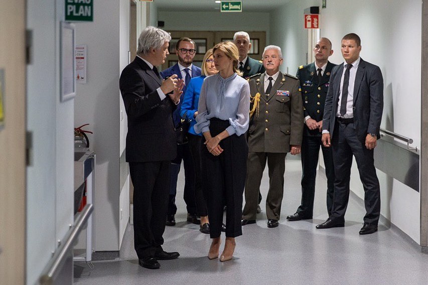 Перша у всьому: Олена Зеленська блищить в Брюсселі у вишуканому класичному образі