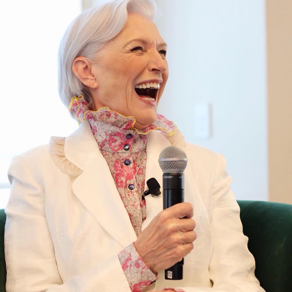 71-річна мама Ілона Маска блиснула фігурою в костюмі від українського дизайнера