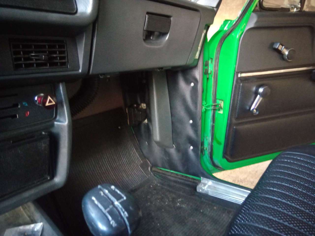 Коштує, як нова іномарка: в Італії виставили на продаж 42-річний "Москвич"