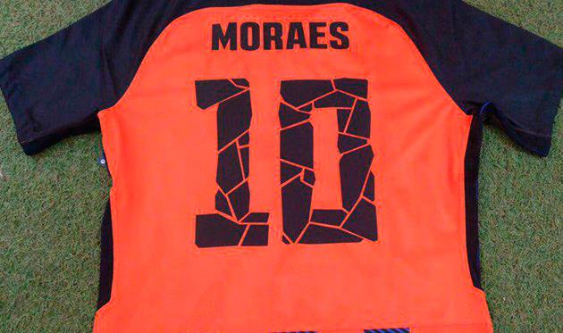 Мораес возьмет номер Бернарда в &quot;Шахтере&quot;