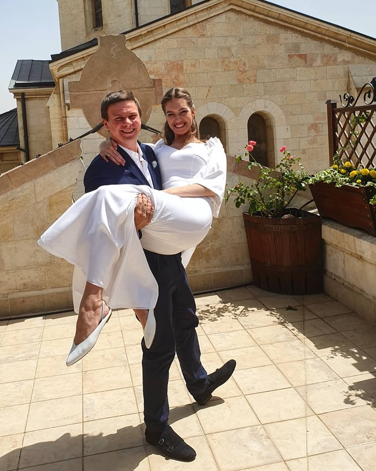Держал в секрете: Дмитрий Комаров женился на &quot;Мисс Украина&quot; (фото)