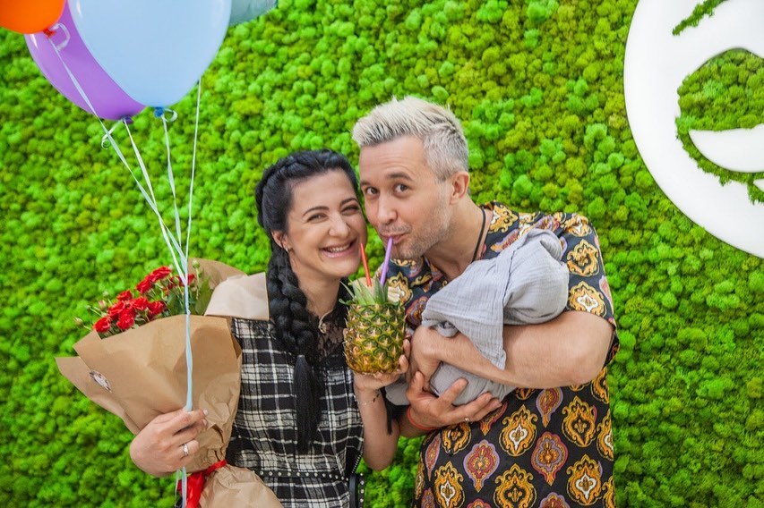 Щасливий Сергій Бабкін похвалився першими фото новонародженого синочка