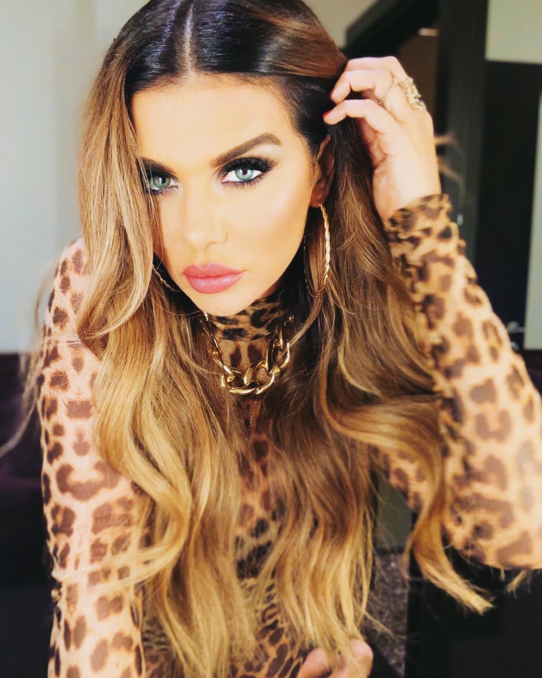 &quot;Поза сили&quot;: Анна Сєдокова навчила простому способу для підвищення самооцінки