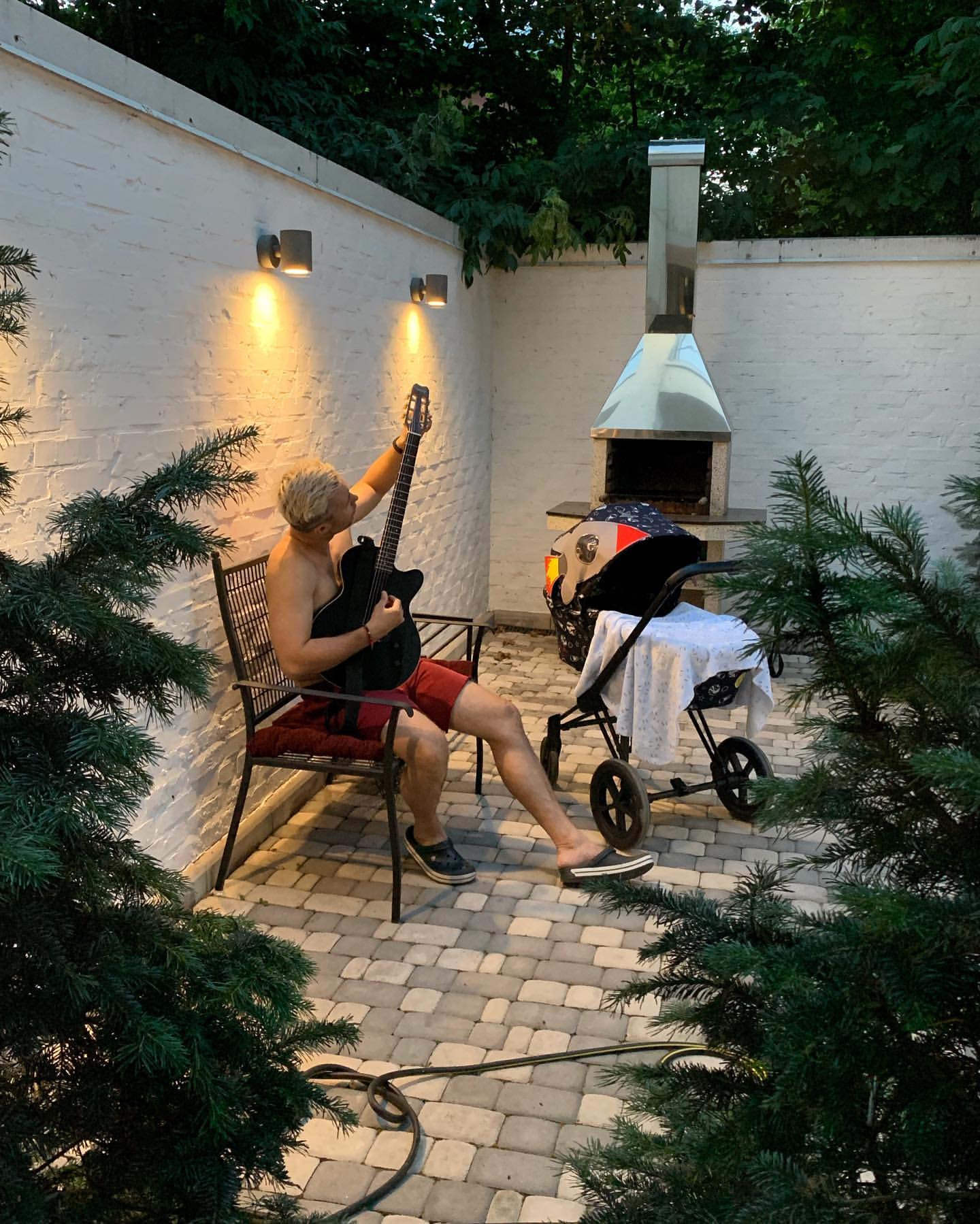 Такий релаксище! Бабкін відверто розповів про будні молодого тата