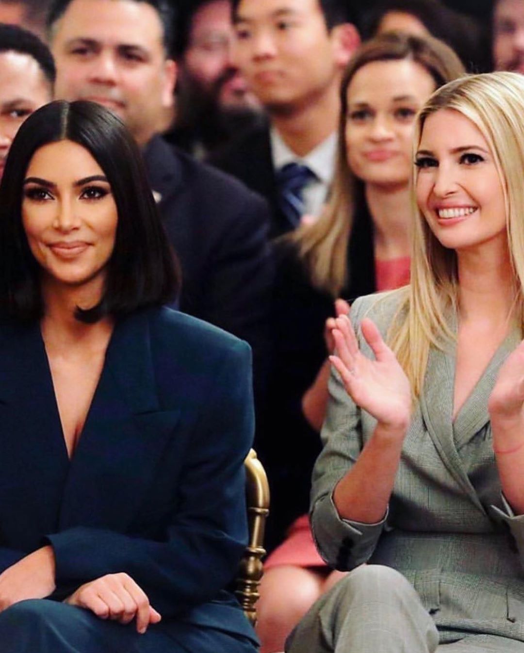 Брюнетка в законі: Кім Кардашьян підкорює мережу стильним образом і діловою хваткою