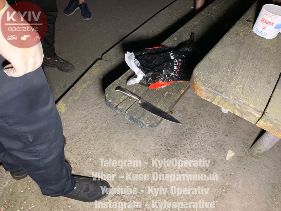 &quot;Психіатр&quot; з ножем полював за киянкою з дитиною: у мережі паніка (відео)