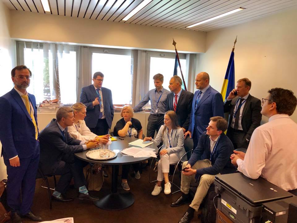 Пощечина Украине: почему с России сняли санкции в ПАСЕ