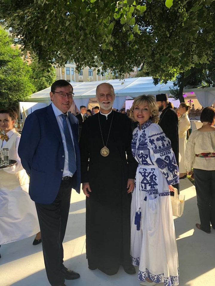 Ирина Луценко пришла на благотворительный вечер в платье свыше 50 тысяч (фото)