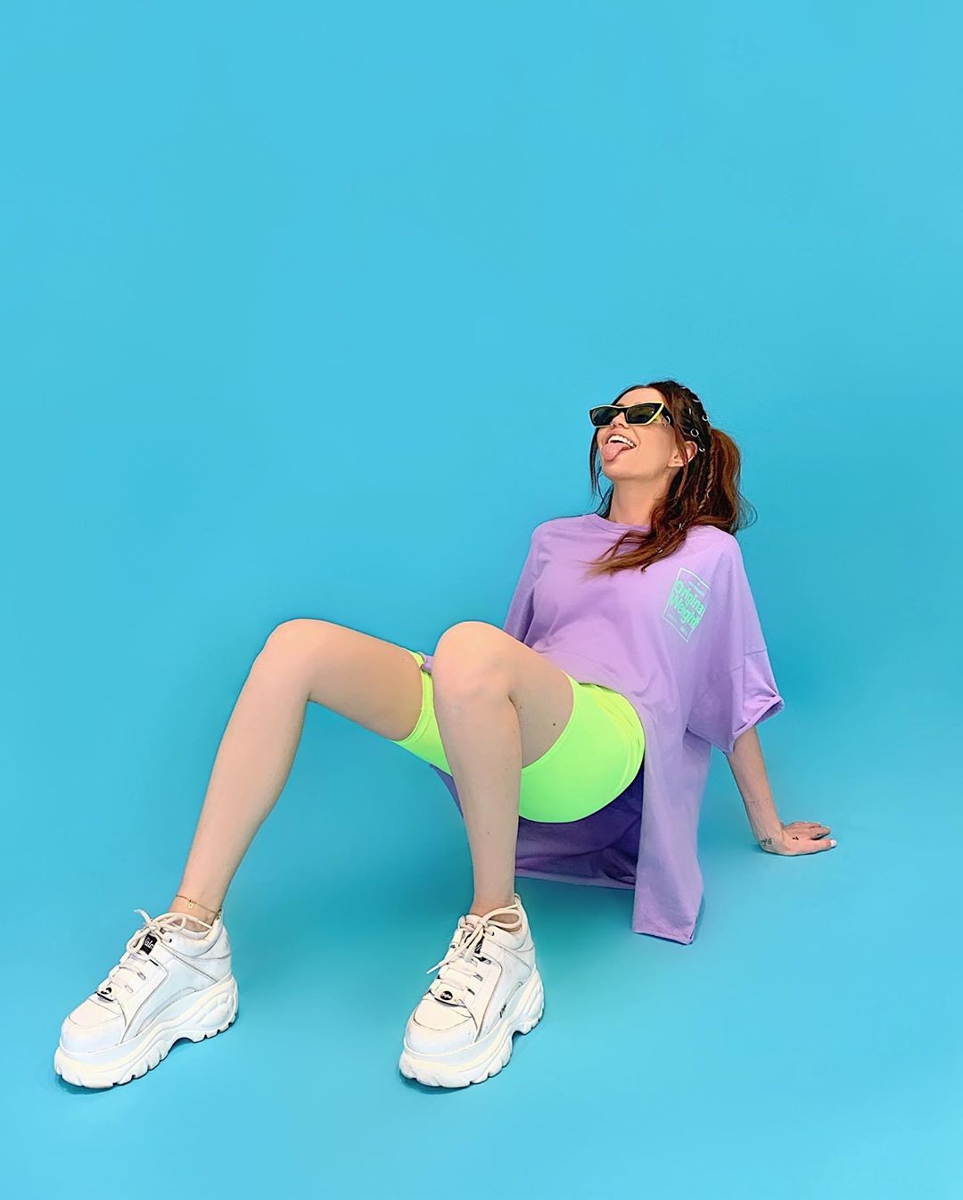 "Разноцветная витаминка": Надя Дорофеева восхитила ярким летним образом