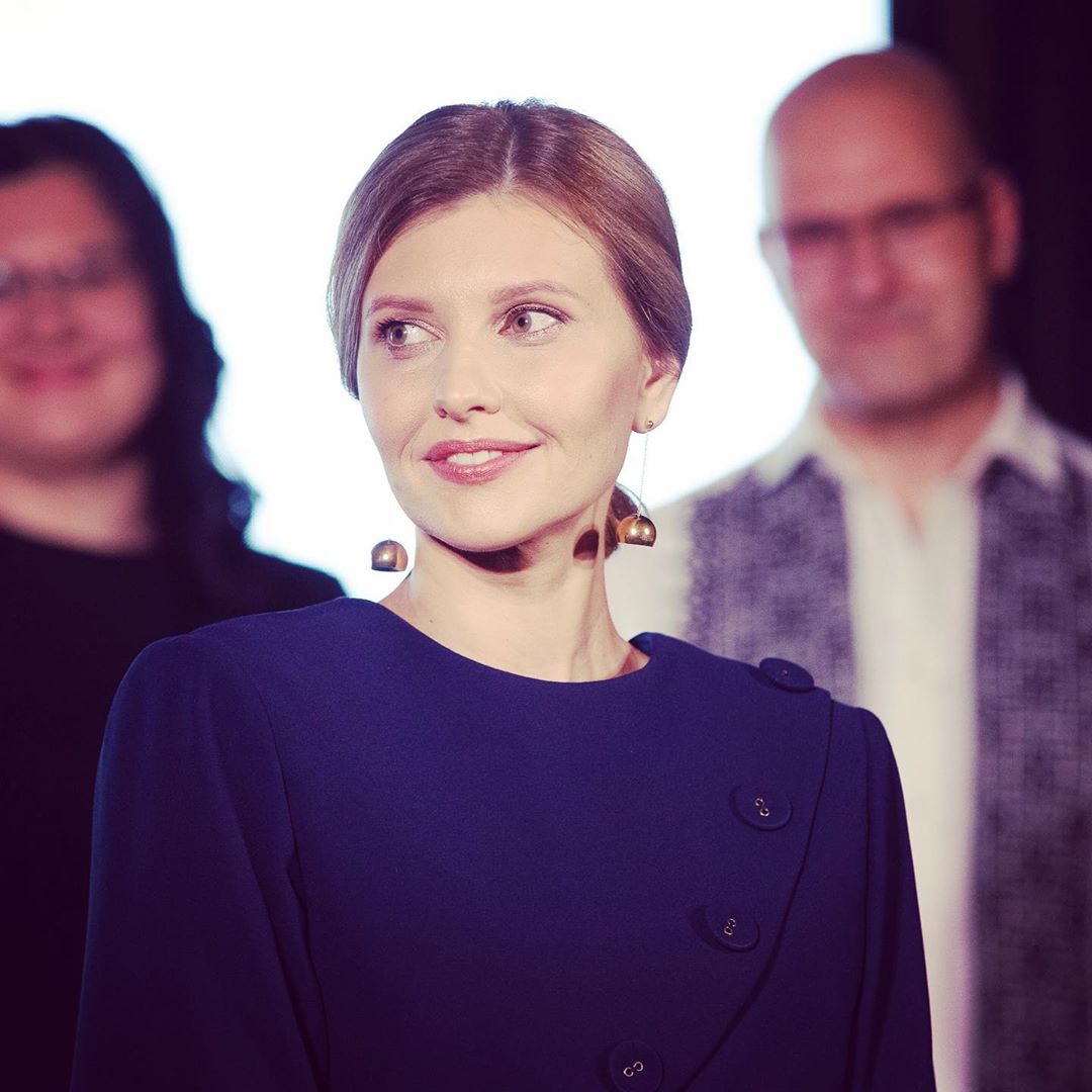 Бездоганна: Олена Зеленська сяє в Торонто в новому елегантному образі