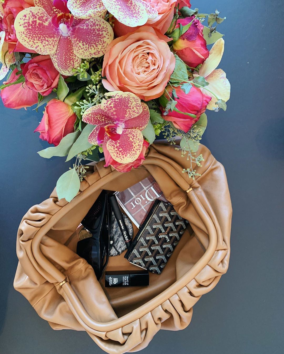 Просто и эффектно: безупречный офисный образ от Роузи Хантингтон-Уайтли