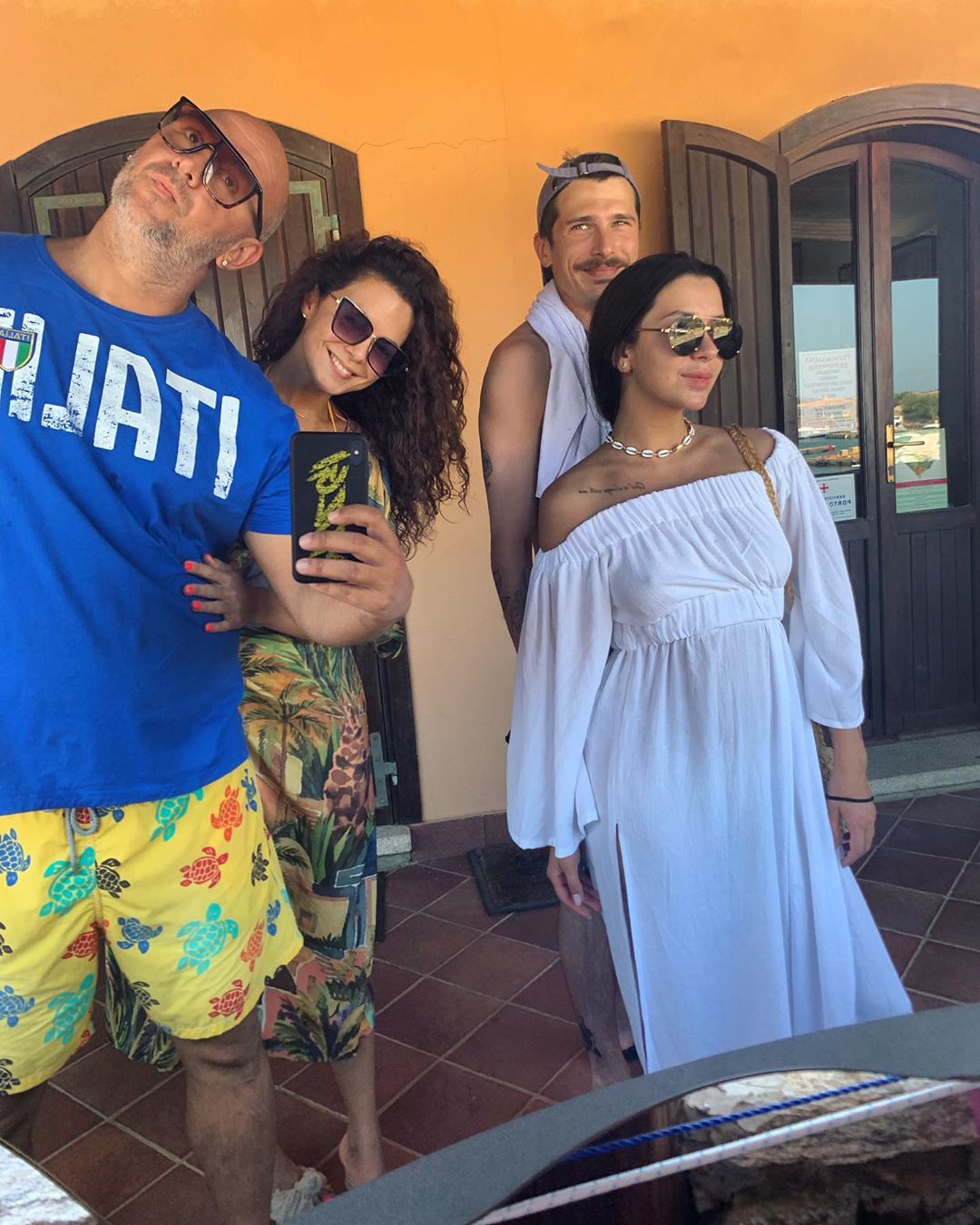 &quot;Полны любви!&quot; Счастливые Потап и Каменских заворожили романтикой на Сардинии