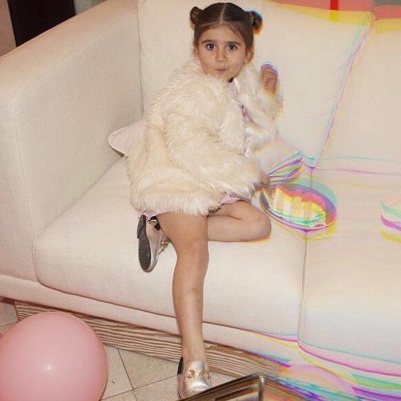 Я многому у нее научилась: Кортни Кардашьян поделилась редким фото с 7-летней дочерью