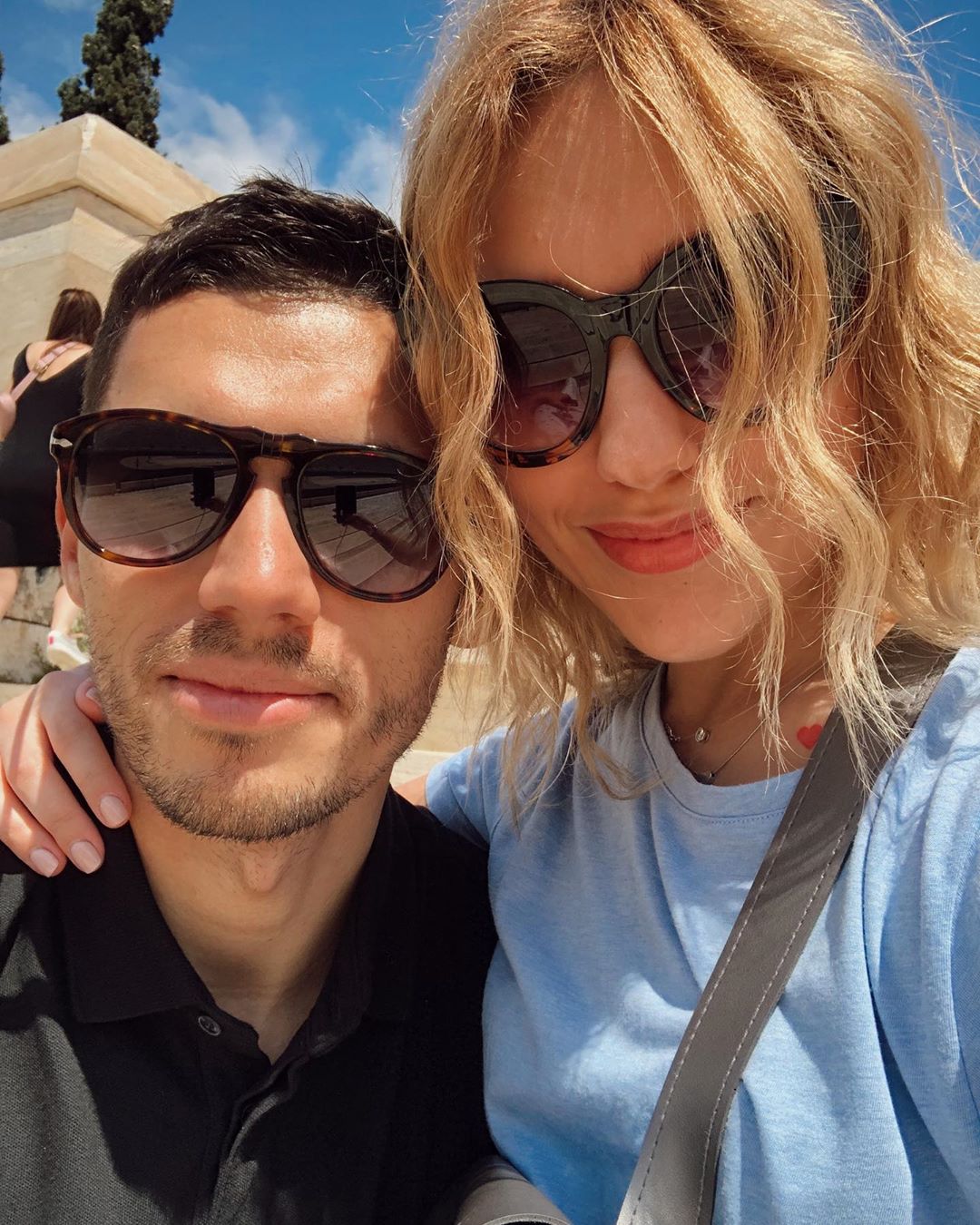 "Зробив сюрприз": переможниця Холостяк 9 похвалилася розкішним подарунком від коханого