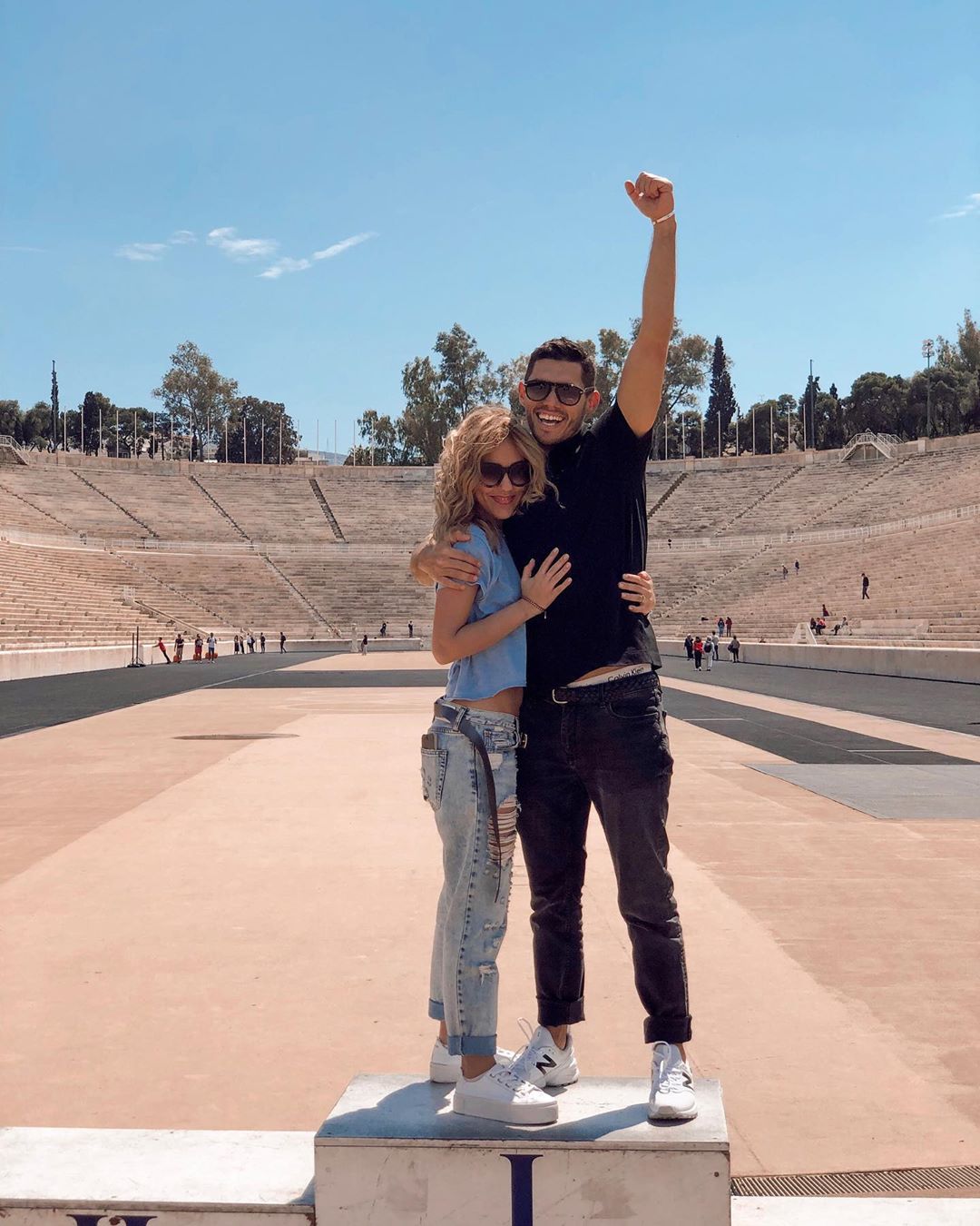 "Зробив сюрприз": переможниця Холостяк 9 похвалилася розкішним подарунком від коханого