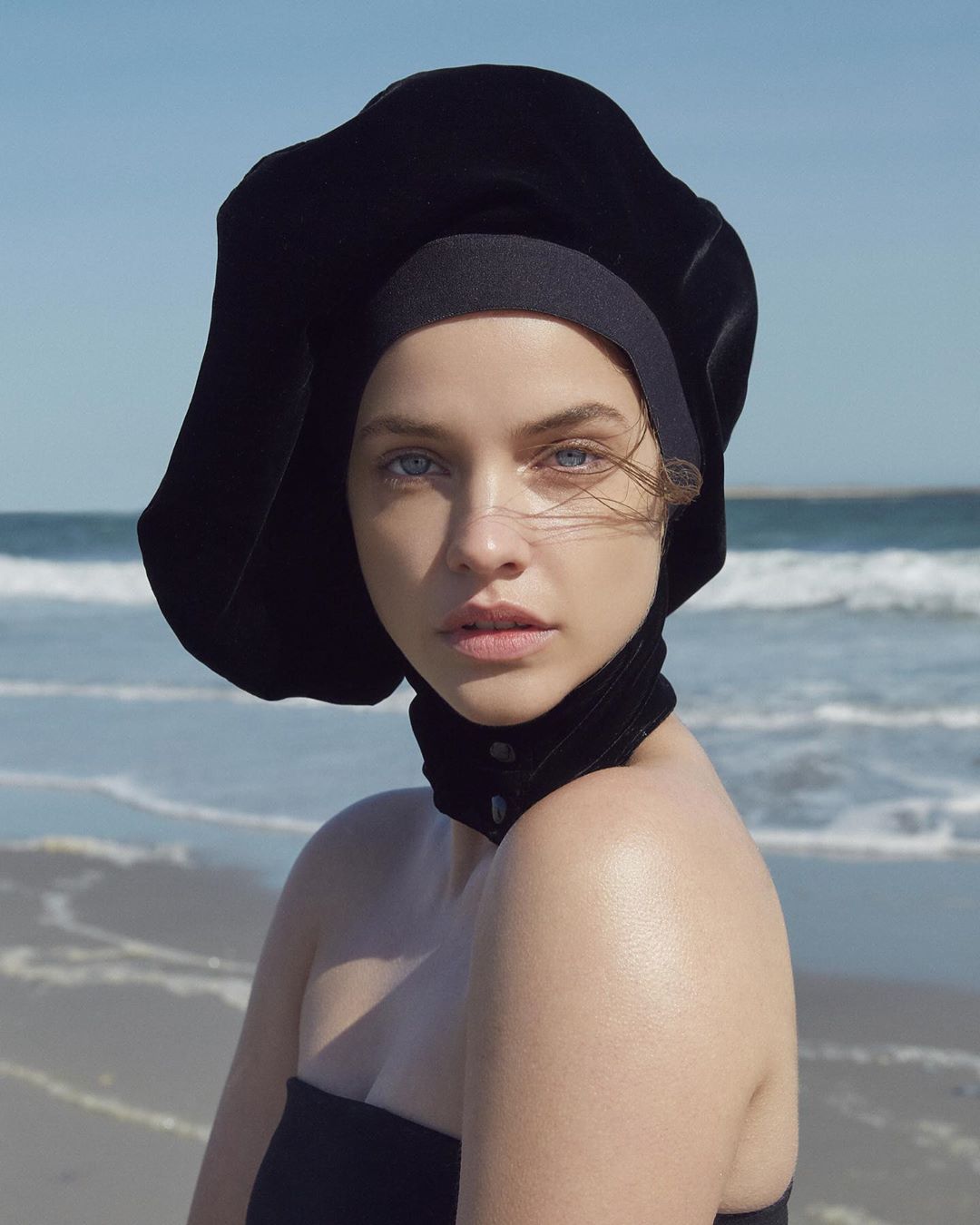 &quot;Ангел&quot; Victoria's Secret Барбара Палвін підкреслила пишні форми стильними нарядами