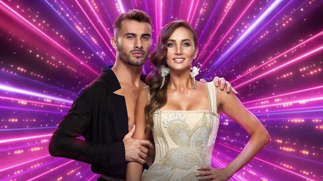 Учасниця &quot;Танців з зірками&quot; розлучилася з чоловіком нардепом-втікачем: усі деталі