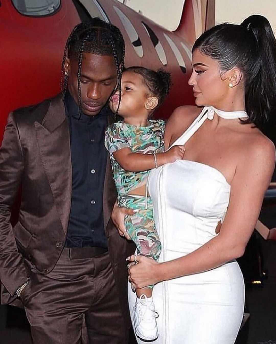 Оголена Кайлі Дженнер і її хлопець запалюють в "гарячій" фотосесії для Playboy