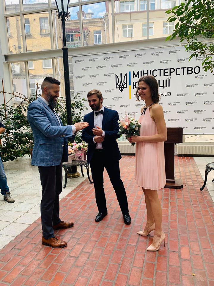 Нефедова засекли в ночном клубе за пикантным занятием: разгорается скандал