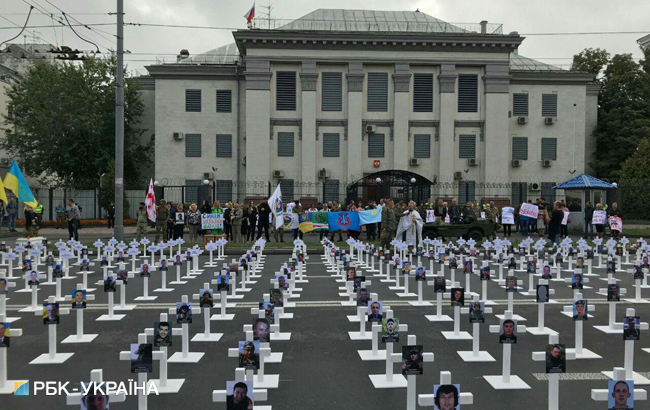 У Києві вшанували загиблих під Іловайськом