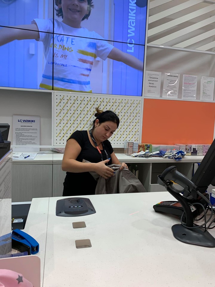 В Одесі "засікли" прихильницю "русского мира": фото "героїні"