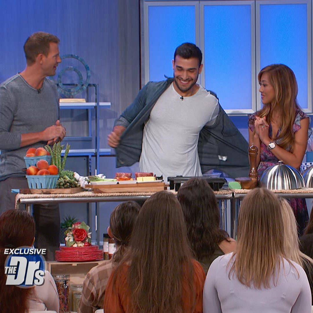 Напівгола біля басейну: Брітні Спірс похвалилася ідеальною фігурою в пікантному бікіні