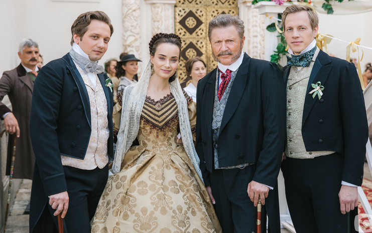 Кріпосна - 15 і 16 серії 1 сезону дивитися онлайн