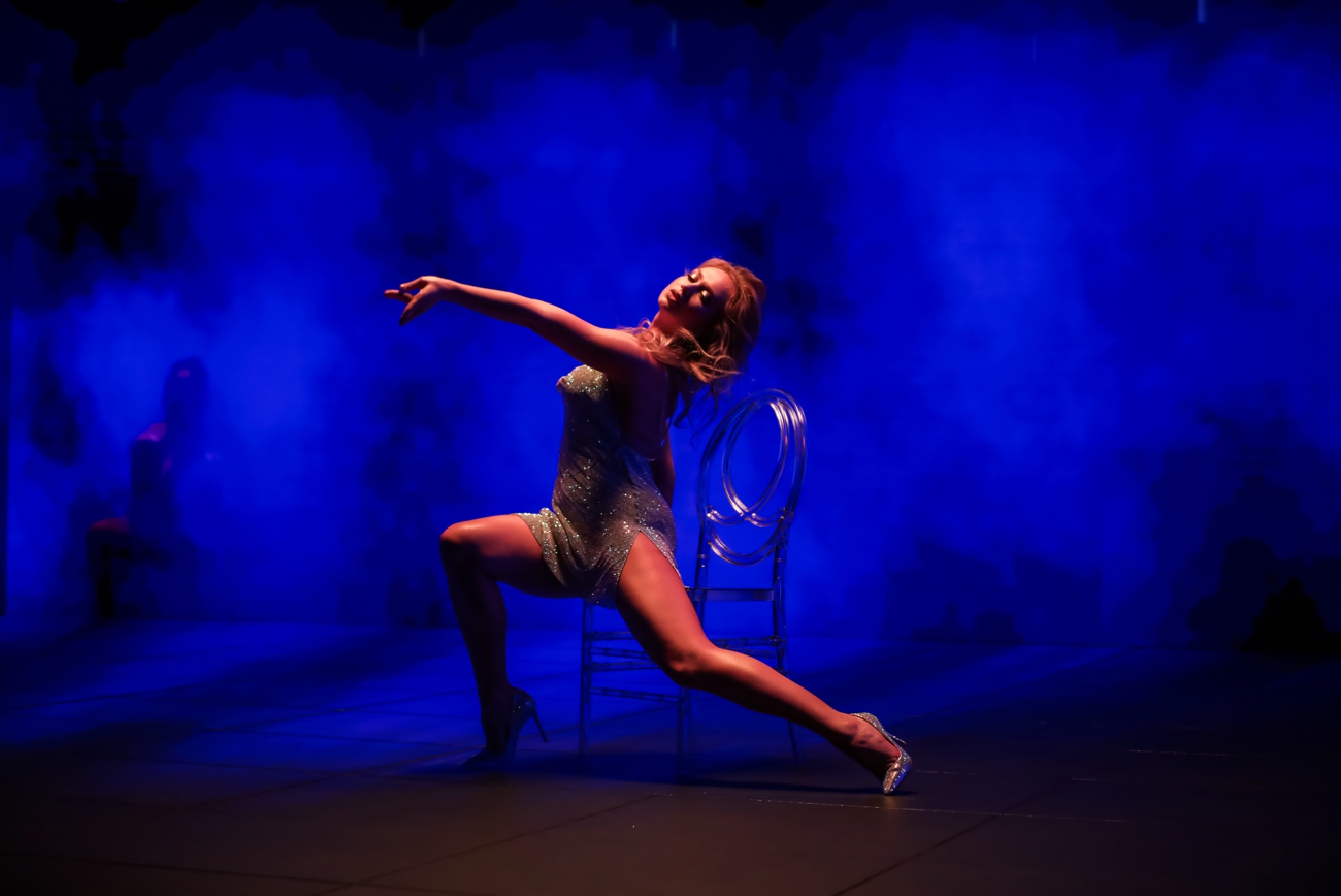 "Блюз еротичних думок": Михаил Поплавский выпустил соблазнительный клип