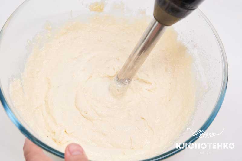 Клопотенко дал рецепт нежнейшей творожной запеканки с бананом: она сведет вас с ума!