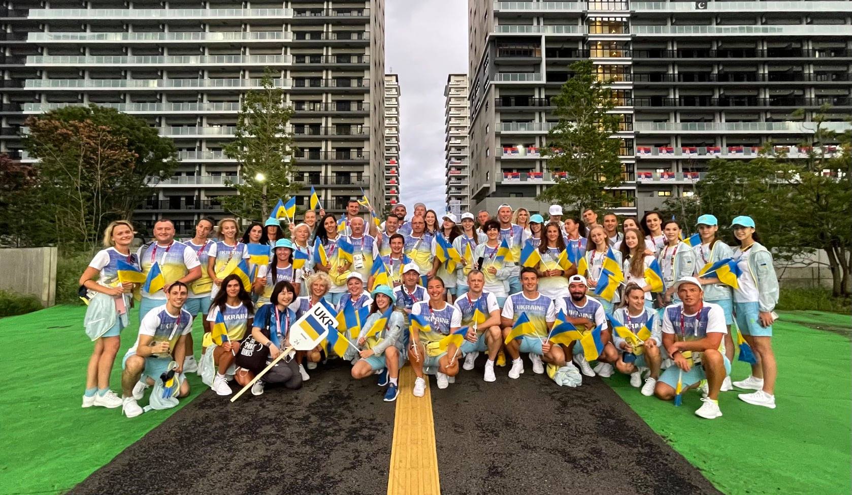 Українські спортсмени взяли участь в церемонії закриття Олімпіади 2020: яскраві фото з Токіо