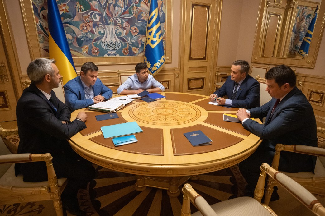 Вопрос времени: грозит ли отставка Сытнику и Холодницкому