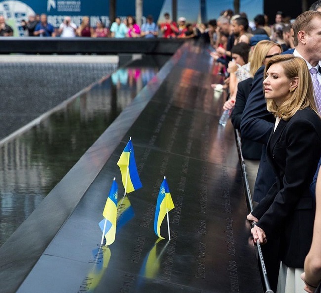 Елена Зеленская почтила память жертв 11 сентября: трогательные фото