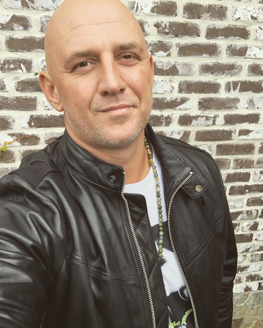 "Думками з іншою": Потап презентував відвертий кліп з гарячими танцями в стрип-клубі