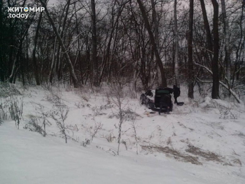 Негода в Україні: у Житомирській області зіткнулися 14 автомобілів