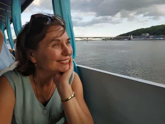 У Києві загадково зникла 50-річна жінка: син просить про допомогу (оновлено)