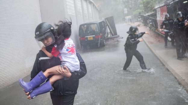 Тайфун &quot;Мангхут&quot; досяг берегів Китаю, постраждали 111 людей